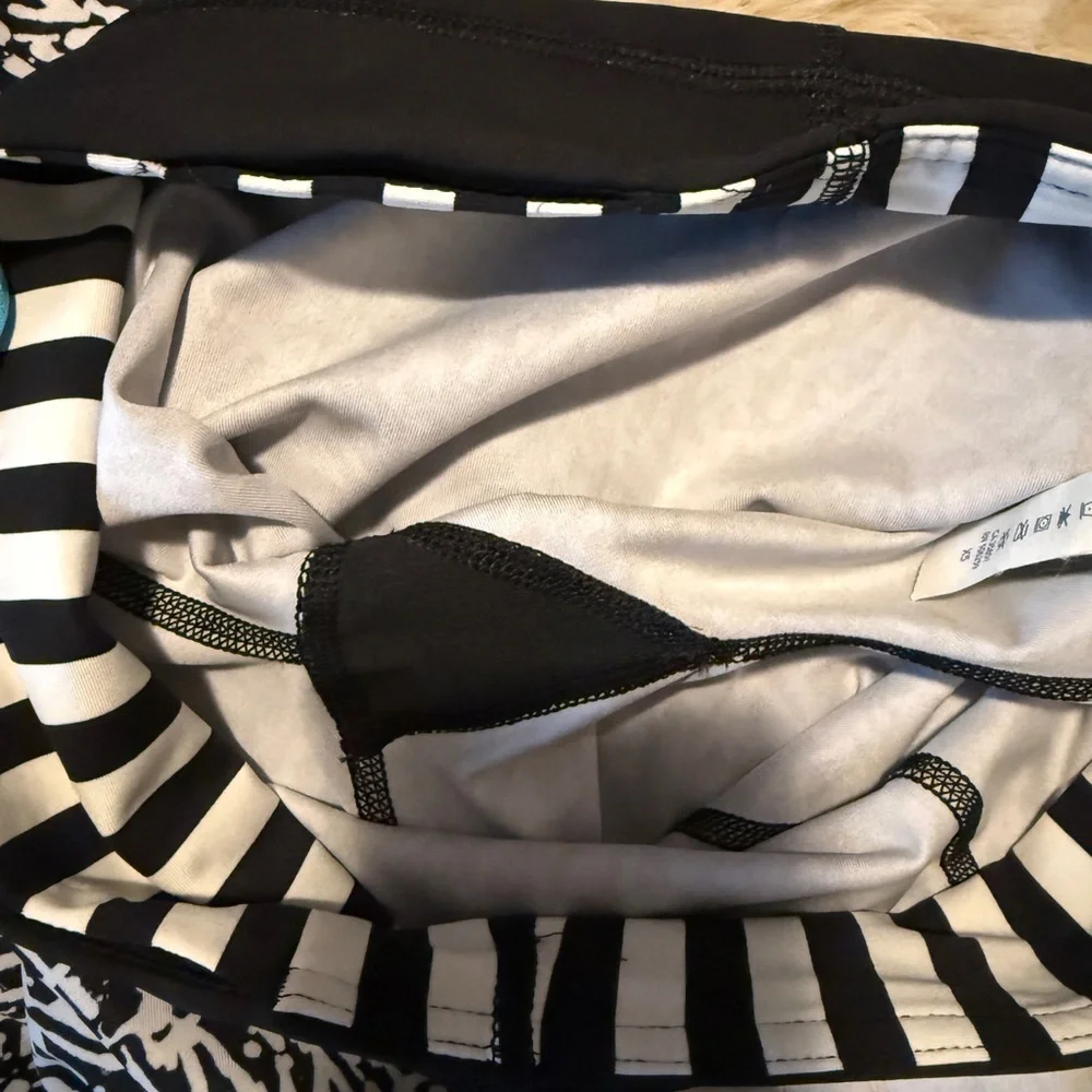 Lululemon Run Inspire Crop II Luxtreme Mini Brushed Animal Black White Leggings